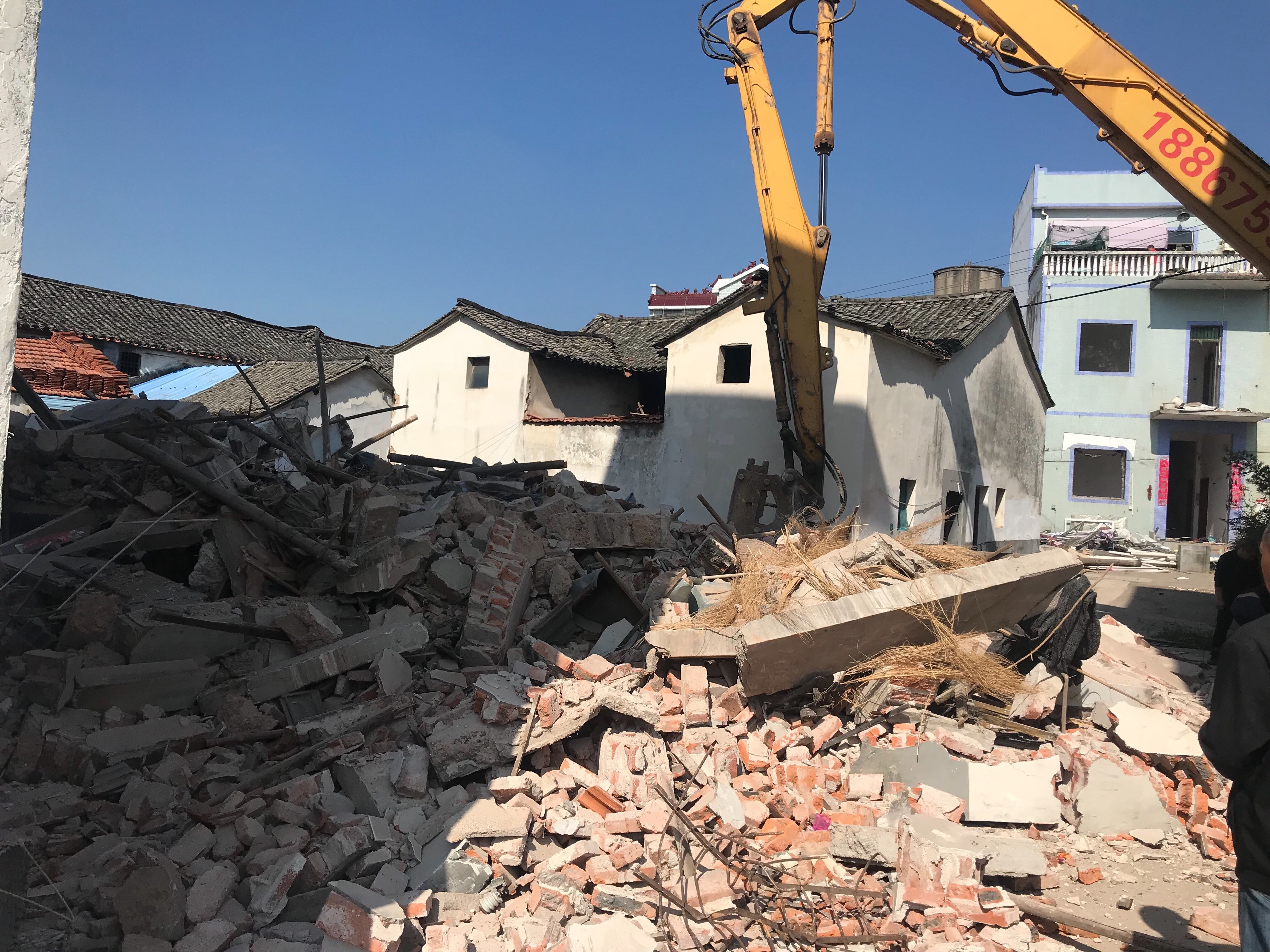 钢结构厂房拆除工程施工方案_厂房拆除工程报价清单_砖混厂房拆除方案